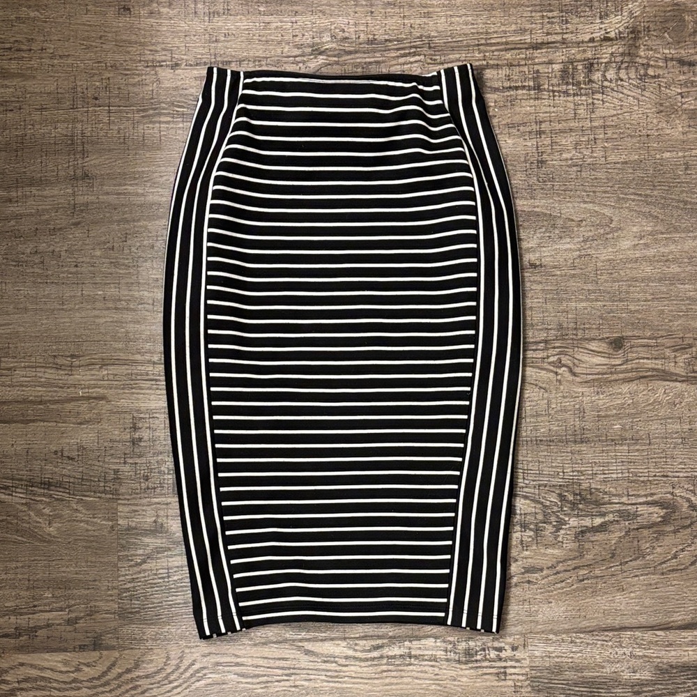 Comfy Stretch Pencil Skirt